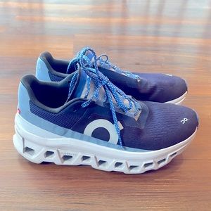 Women’s ON Cloud Monster running shoes